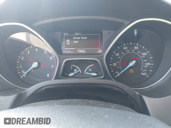 2016 Ford Focus SE with VIN 1FADP3F24GL230601, listed as a IAAI auction lot 41988130 with 176,366 mi miles. Bid and sale history available at carsss.com. Image 7.