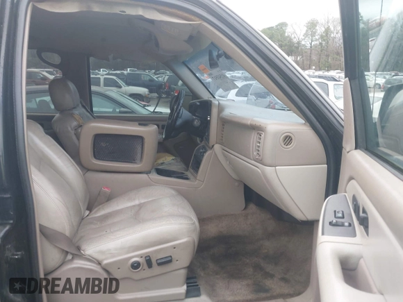 2003 GMC Yukon SLT with VIN 1GKEC13Z43J327937, listed as a IAAI auction lot 41543517 with 277,485 mi miles. Bid and sale history available at carsss.com. Image 5.