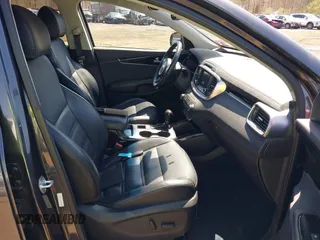 2018 Kia Sorento EX with VIN 5XYPHDA57JG388378, listed as a IAAI auction lot 41977584 with 121,482 mi miles and . Bid and sale history available at carsss.com. Image 5.