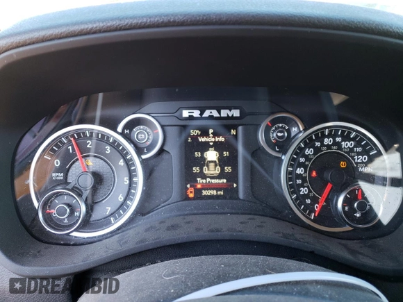 2020 Ram 2500 Tradesman z VIN 3C6UR5HJ7LG285613, wystawiony jako Copart lot #42241985 z przebiegiem 30 298 mil mil oraz Szkoda całkowita • Salvage title. Historia ofert i sprzedaży dostępna na DreamBid. Obrazek 9.