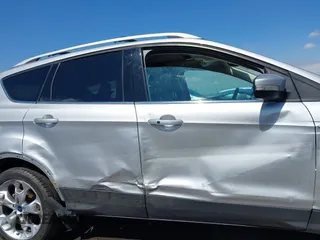 2013 Ford Escape Titanium z VIN 1FMCU0J94DUD84163, wystawiony jako IAAI lot #42406932 z przebiegiem 111 258 mil mil oraz . Historia ofert i sprzedaży dostępna na DreamBid. Obrazek 13.