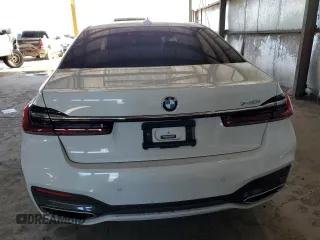 2020 BMW 7 Series 740i with VIN WBA7T2C09LGL18088, listed as a Copart auction lot 39695183 with 27,240 mi miles. Bid and sale history available at carsss.com. Image 6.