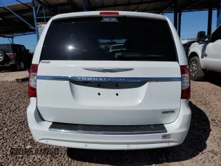 2015 Chrysler Town & Country Limited Platinum with VIN 2C4RC1GG7FR743471, listed as a Copart auction lot 49981625 with 142,585 mi miles and Clean Title. Bid and sale history available at carsss.com. Image 6.