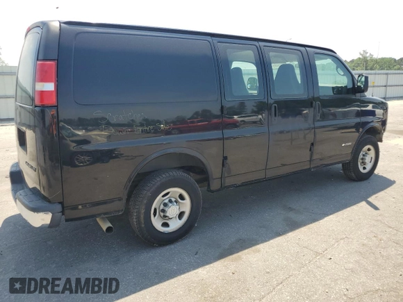 2006 Chevrolet Express Cargo z VIN 1GCGG25VX61155846, wystawiony jako Copart lot #55416485 z przebiegiem 141 203 mil mil oraz Szkoda całkowita • Salvage title. Historia ofert i sprzedaży dostępna na DreamBid. Obrazek 3.