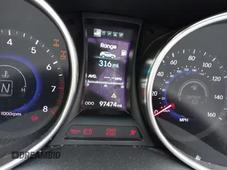 2014 Hyundai Santa Fe z VIN 5XYZUDLB9EG227009, wystawiony jako IAAI lot #42272191 z przebiegiem 97 474 mil mil oraz . Historia ofert i sprzedaży dostępna na DreamBid. Obrazek 7.