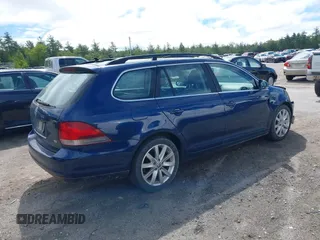 2013 Volkswagen Jetta TDI w/Sunroof & Nav с VIN 3VWPL7AJ9DM637099, выставлен на аукционе IAAI как лот 42286184 с пробегом 237 947 миль миль и . История ставок и продаж доступна на DreamBid. Изображение 4.