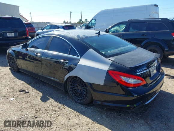 2014 Mercedes-Benz CLS-Class CLS 550 with VIN WDDLJ7DB3EA117402, listed as a IAAI auction lot 41171927 with 146,038 mi miles. Bid and sale history available at carsss.com. Image 3.