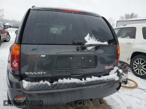 2007 GMC Envoy SLE with VIN 1GKDT13S472226668, listed as a Copart auction lot 88088195 with 189,215 mi miles and Salvage Title. Bid and sale history available at carsss.com. Image 6.