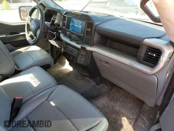 2022 Ford F-150 XL with VIN 1FTMF1CB8NKD57327, listed as a Copart auction lot 51118755 with 43,578 mi miles and Clean Title. Bid and sale history available at carsss.com. Image 8.