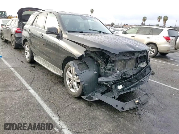 2013 Mercedes-Benz M 350 z VIN 4JGDA5JB1DA123619, wystawiony jako Copart lot #43610845 z przebiegiem 110 224 mil mil oraz Szkoda całkowita • Salvage title. Historia ofert i sprzedaży dostępna na DreamBid. Obrazek 12.