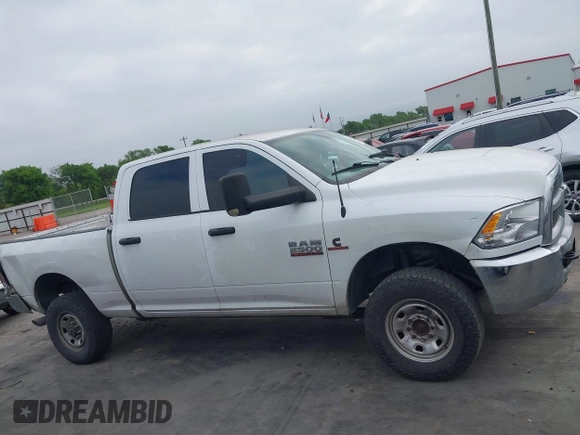 2017 Ram 2500 Tradesman with VIN 3C6UR5CL7HG707914, listed as a IAAI auction lot 41915809 with 247,444 mi miles and . Bid and sale history available at DreamBid. Image 13.
