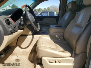 2007 Chevrolet Suburban LS with VIN 1GNFC160X7J372696, listed as a Copart auction lot 47851475 with 312,263 mi miles and Salvage Title. Bid and sale history available at carsss.com. Image 7.