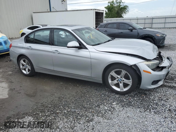 2015 BMW 3 Series 328i z VIN WBA3A5C52FF606921, wystawiony jako Copart lot #52021665 z przebiegiem 115 923 mil mil oraz Szkoda całkowita • Salvage title. Historia ofert i sprzedaży dostępna na DreamBid. Obrazek 4.