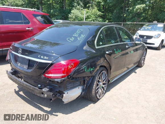 2016 Mercedes-Benz C 63 S AMG z VIN 55SWF8HB7GU129053, wystawiony jako IAAI lot #42562276 z przebiegiem 117 727 mil mil oraz . Historia ofert i sprzedaży dostępna na DreamBid. Obrazek 4.