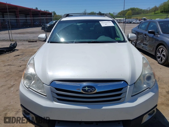 2012 Subaru Outback 2.5i Limited with VIN 4S4BRBKC9C3297009, listed as a IAAI auction lot 42125229 with 157,474 mi miles. Bid and sale history available at carsss.com. Image 6.