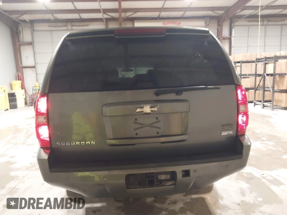 2011 Chevrolet Suburban LT with VIN 1GNSCJE0XBR180270, listed as a IAAI auction lot 41531193 with 202,493 mi miles. Bid and sale history available at carsss.com. Image 16.