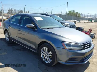 2017 Volkswagen Jetta S z VIN 3VW2B7AJ0HM352245, wystawiony jako IAAI lot #42711798 z przebiegiem 150 873 mil mil oraz . Historia ofert i sprzedaży dostępna na DreamBid. Obrazek 1.