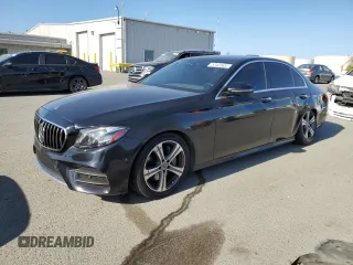 2017 Mercedes-Benz E 300 Luxury with VIN WDDZF4JB5HA290714, listed as a Copart auction lot 57422655 with 104,125 mi miles and Salvage title. Bid and sale history available at DreamBid. Image 1.