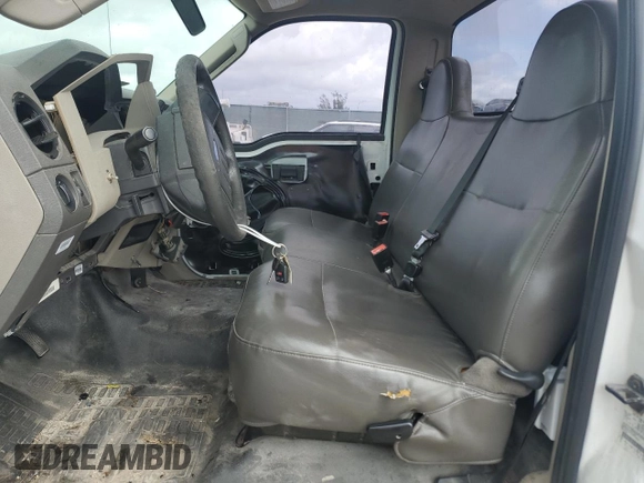2009 Ford F-250 XL with VIN 1FTNF21509EA40914, listed as a Copart auction lot 44784735 with Not Provided miles and Non Repairable. Bid and sale history available at DreamBid. Image 7.