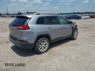 2018 Jeep Cherokee Latitude z VIN 1C4PJLCB2JD596149, wystawiony jako IAAI lot #42454131 z przebiegiem 86 393 mil mil oraz . Historia ofert i sprzedaży dostępna na DreamBid. Obrazek 4.
