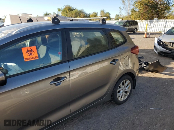 2017 Kia Rondo LX with VIN KNAHT8A32H7172595, listed as a Copart auction lot 74239824 with 0 mi miles and Salvage Title. Bid and sale history available at carsss.com. Image 10.