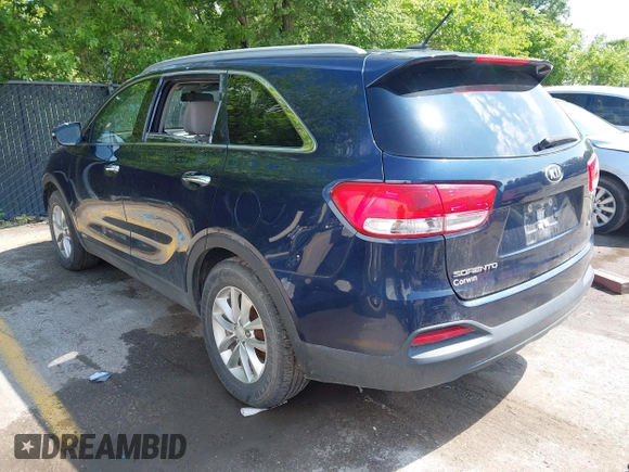 2017 Kia Sorento LX with VIN 5XYPGDA57HG191420, listed as a IAAI auction lot 42224980 with 177,091 mi miles and . Bid and sale history available at carsss.com. Image 3.