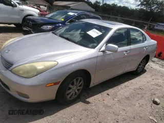 2003 Lexus ES with VIN JTHBF30G930142663, listed as a IAAI auction lot 42197964 with 224,208 mi miles. Bid and sale history available at carsss.com. Image 2.