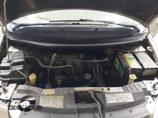 2005 Chrysler Town & Country Touring with VIN 2C4GP54L55R542526, listed as a IAAI auction lot 41877551 with 231,364 mi miles. Bid and sale history available at carsss.com. Image 10.