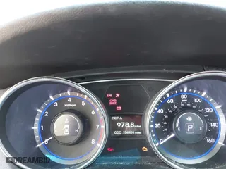2013 Hyundai Sonata SE with VIN 5NPEC4AC1DH615985, listed as a IAAI auction lot 42070601 with 136,435 mi miles. Bid and sale history available at carsss.com. Image 7.