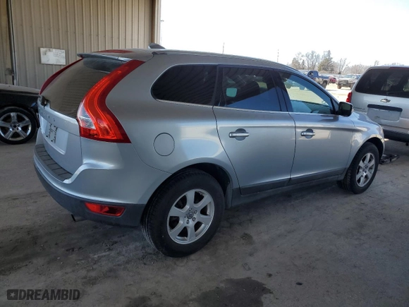 2012 Volvo XC60 3.2L PZEV with VIN YV4940DL3C2285931, listed as a Copart auction lot 47772335 with 185,052 mi miles and Salvage Title. Bid and sale history available at carsss.com. Image 3.