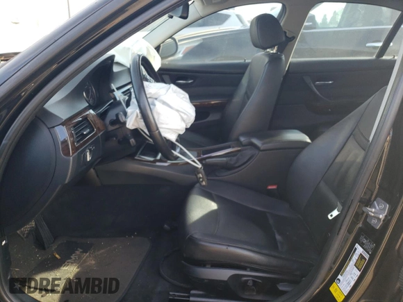 2011 BMW 3 Series 328i с VIN WBAPH5C56BA442111, выставлен на аукционе Copart как лот 54901935 с пробегом 123 927 миль миль и Списание • Salvage title. История ставок и продаж доступна на DreamBid. Изображение 7.