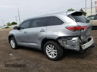 2015 Toyota Highlander LE z VIN 5TDBKRFH2FS121445, wystawiony jako Copart lot #57649785 z przebiegiem 220 455 mil mil oraz Czysty tytuł • Clean title. Historia ofert i sprzedaży dostępna na DreamBid. Obrazek 2.