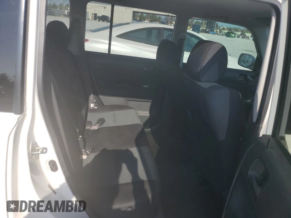 2006 Scion xB z VIN JTLKT334264097188, wystawiony jako Copart lot #57540745 z przebiegiem 190 794 mil mil oraz Szkoda całkowita • Salvage title. Historia ofert i sprzedaży dostępna na DreamBid. Obrazek 10.