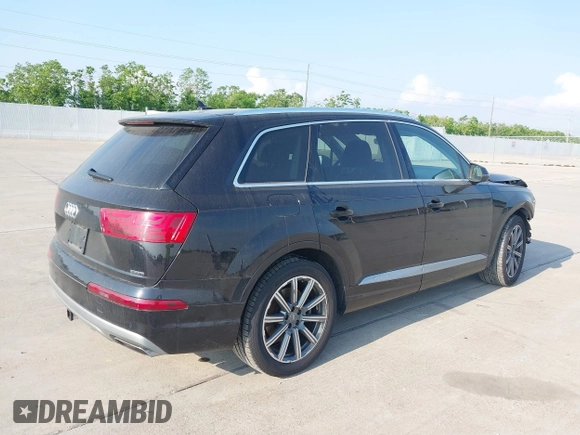 2019 Audi Q7 Premium Plus with VIN WA1LAAF72KD046925, listed as a IAAI auction lot 42023865 with 114,138 mi miles and . Bid and sale history available at DreamBid. Image 4.