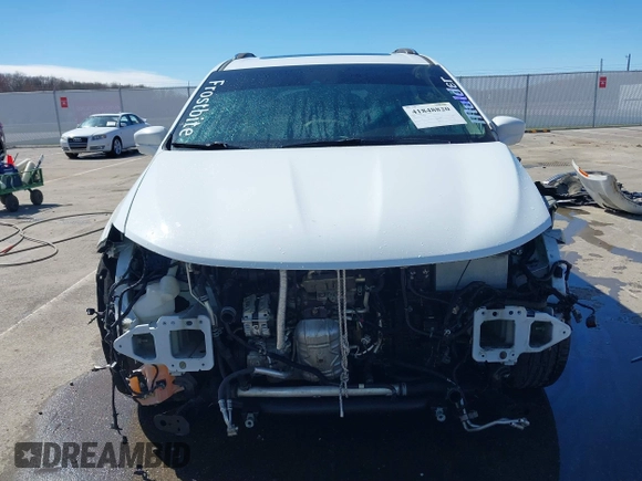 2018 Chrysler Pacifica Touring L Plus z VIN 2C4RC1EG3JR354886, wystawiony jako IAAI lot #41848820 z przebiegiem 109 185 mil mil oraz . Historia ofert i sprzedaży dostępna na DreamBid. Obrazek 13.