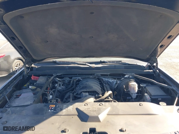 2015 Chevrolet Silverado 1500 LS with VIN 1GCRCPEC7FZ219570, listed as a IAAI auction lot 40565238 with 136,173 mi miles. Bid and sale history available at carsss.com. Image 10.