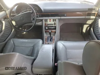 1990 Mercedes-Benz 300 with VIN WDBCA24D3LA509032, listed as a Copart auction lot 48485195 with 110,868 mi miles and Clean Title. Bid and sale history available at DreamBid. Image 8.
