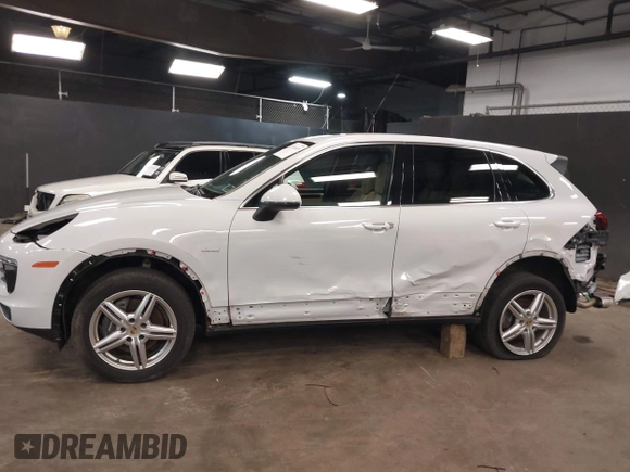 2015 Porsche Cayenne Diesel with VIN WP1AF2A24FLA38044, listed as a IAAI auction lot 41741695 with 114,214 mi miles and . Bid and sale history available at DreamBid. Image 15.