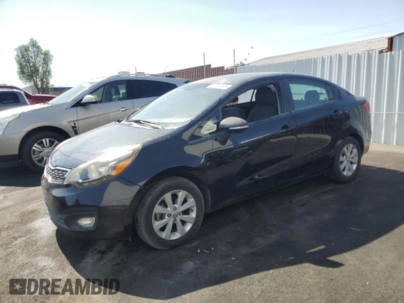 2013 Kia Rio EX z VIN KNADN4A30D6104166, wystawiony jako Copart lot #62711245 z przebiegiem 129 718 mil mil oraz Szkoda całkowita • Salvage title. Historia ofert i sprzedaży dostępna na DreamBid. Obrazek 1.