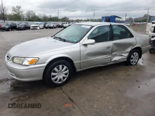 2001 Toyota Camry CE z VIN 4T1BG22K71U847635, wystawiony jako Copart lot #53729415 z przebiegiem 176 347 mil mil oraz Nie do naprawy • Non repairable. Historia ofert i sprzedaży dostępna na DreamBid. Obrazek 1.