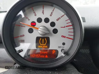 2013 MINI Hardtop S z VIN WMWSV3C51DT393480, wystawiony jako IAAI lot #41875837 z przebiegiem 117 157 mil mil oraz . Historia ofert i sprzedaży dostępna na DreamBid. Obrazek 7.
