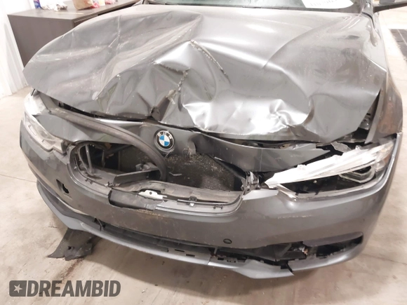 2018 BMW 3 Series 330i xDrive with VIN WBA8D9G59JNU68145, listed as a IAAI auction lot 41079634 with 48,872 mi miles and . Bid and sale history available at carsss.com. Image 6.