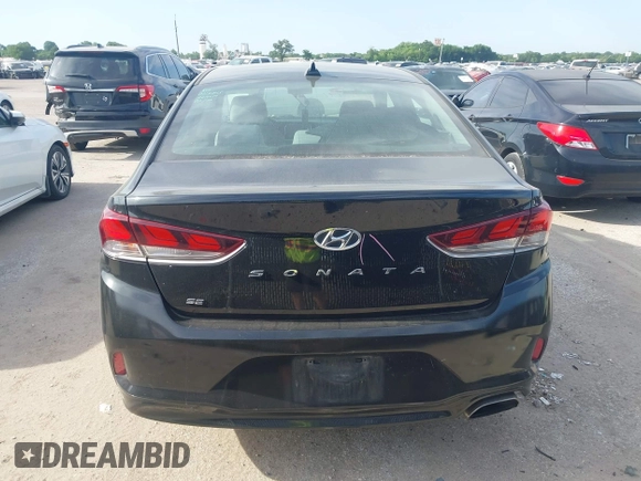 2018 Hyundai Sonata SE z VIN 5NPE24AF1JH700334, wystawiony jako IAAI lot #42261191 z przebiegiem 93 269 mil mil oraz . Historia ofert i sprzedaży dostępna na DreamBid. Obrazek 16.