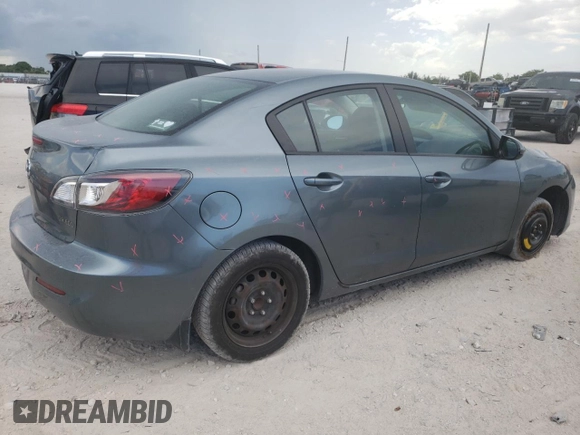 2013 Mazda 3 i SV z VIN JM1BL1TFXD1804831, wystawiony jako Copart lot #60029405 z przebiegiem 83 633 mil mil oraz Szkoda całkowita • Salvage title. Historia ofert i sprzedaży dostępna na DreamBid. Obrazek 3.
