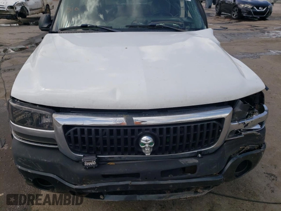 2005 GMC Sierra 1500 SLE with VIN 1GTEK14T05Z235687, listed as a Copart auction lot 51232225 with Not provided miles and Salvage title. Bid and sale history available at DreamBid. Image 11.