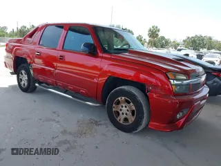 2003 Chevrolet Avalanche with VIN 3GNEK13T33G108258, listed as a IAAI auction lot 42110289 with 135,802 mi miles. Bid and sale history available at carsss.com. Image 1.
