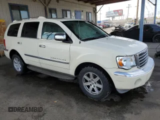2007 Chrysler Aspen Limited z VIN 1A8HW582X7F523501, wystawiony jako Copart lot #54891835 z przebiegiem 204 099 mil mil oraz Szkoda całkowita • Salvage title. Historia ofert i sprzedaży dostępna na DreamBid. Obrazek 4.
