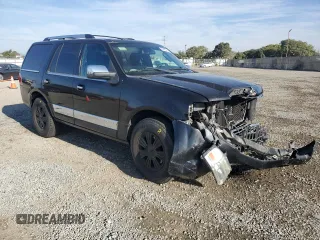 2011 Lincoln Navigator z VIN 5LMJJ2H54BEJ04714, wystawiony jako Copart lot #83490764 z przebiegiem 82 685 mil mil oraz Szkoda całkowita • Salvage title. Historia ofert i sprzedaży dostępna na DreamBid. Obrazek 4.