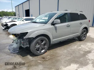 2019 Dodge Journey Crossroad z VIN 3C4PDCGG4KT717837, wystawiony jako Copart lot #57984795 z przebiegiem 133 597 mil mil oraz Szkoda całkowita • Salvage title. Historia ofert i sprzedaży dostępna na DreamBid. Obrazek 1.