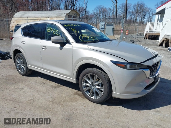 2025 Mazda CX-5 S Premium Plus with VIN JM3KFBEM9S0579269, listed as a IAAI auction lot 41844072 with 991 mi miles and . Bid and sale history available at carsss.com. Image 1.